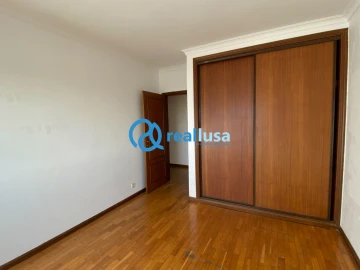 Apartamento T2 para Venda em Mafamude e Vilar do Paraíso