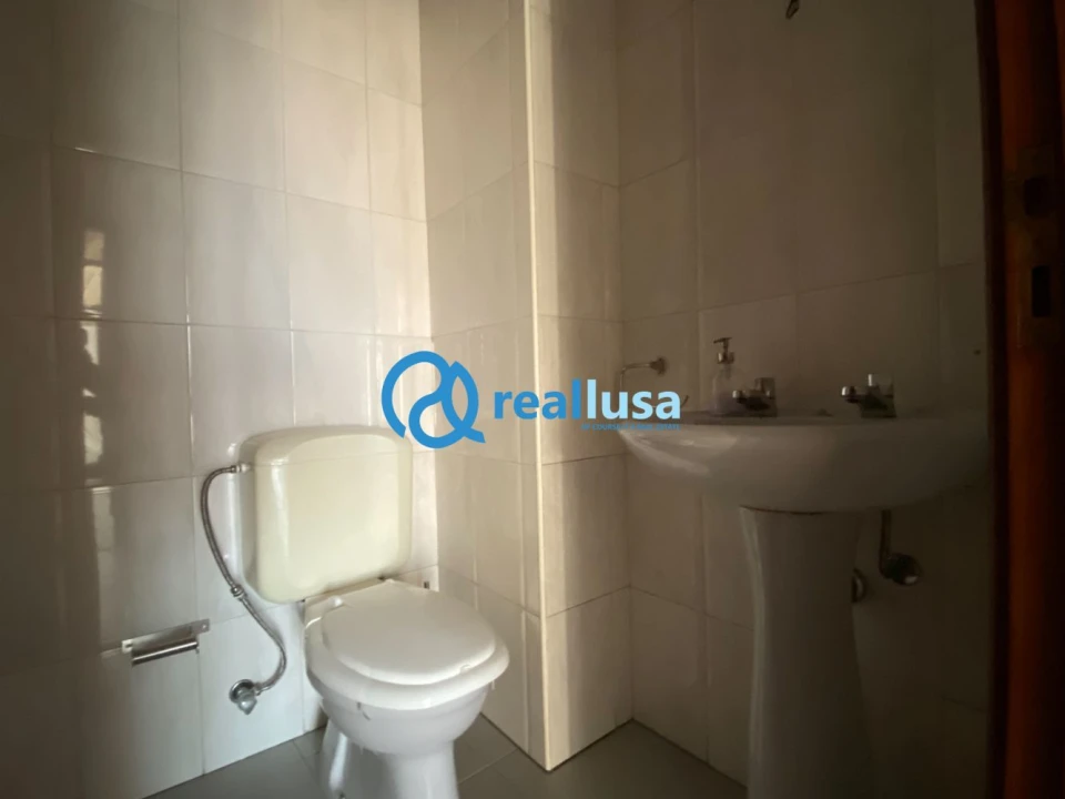 Apartamento T2 para Venda em Mafamude e Vilar do Paraíso Foto 12