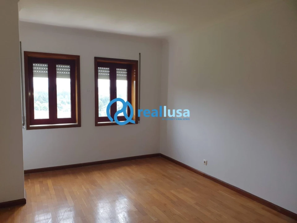 Apartamento T2 para Venda em Mafamude e Vilar do Paraíso Foto 8