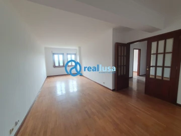 Apartamento T2 para Venda em Mafamude e Vilar do Paraíso