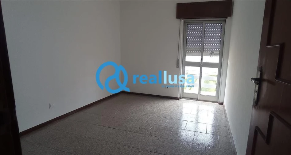 Apartamento T3 para Venda em Rio Tinto Foto 4