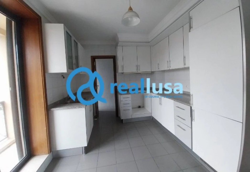 Apartamento T3 para Venda em Paranhos Foto 8