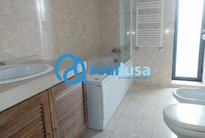 Apartamento T3 para Venda em Paranhos