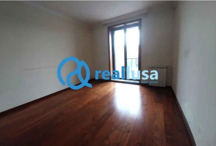 Apartamento T3 para Venda em Paranhos Foto 10