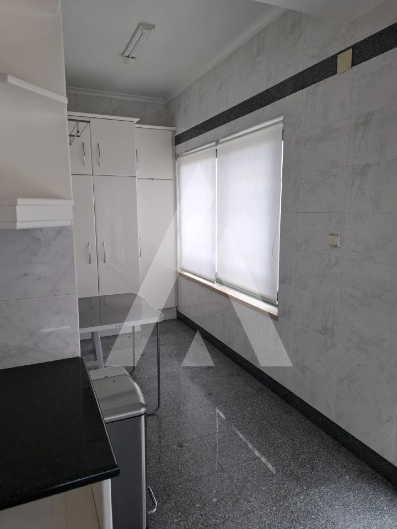 Apartamento T5 para Arrendamento em São Domingos de Benfica Foto 5