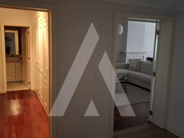 Apartamento T5 para Arrendamento em São Domingos de Benfica