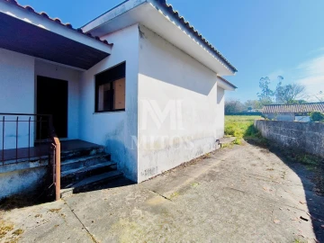 Moradia T3 para Venda em Barroselas e Carvoeiro