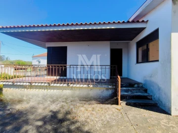 Moradia T3 para Venda em Barroselas e Carvoeiro