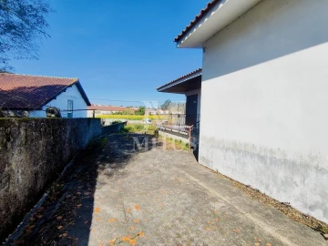 Moradia T3 para Venda em Barroselas e Carvoeiro