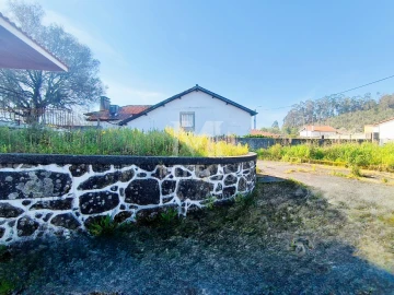 Moradia T3 para Venda em Barroselas e Carvoeiro