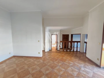 Moradia T3 para Venda em Barroselas e Carvoeiro