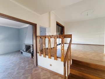 Moradia T3 para Venda em Barroselas e Carvoeiro