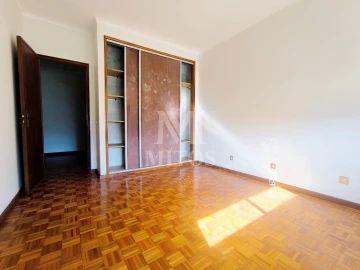 Moradia T3 para Venda em Barroselas e Carvoeiro