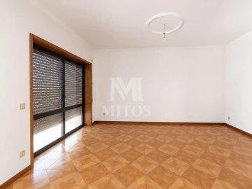 Moradia T3 para Venda em Barroselas e Carvoeiro