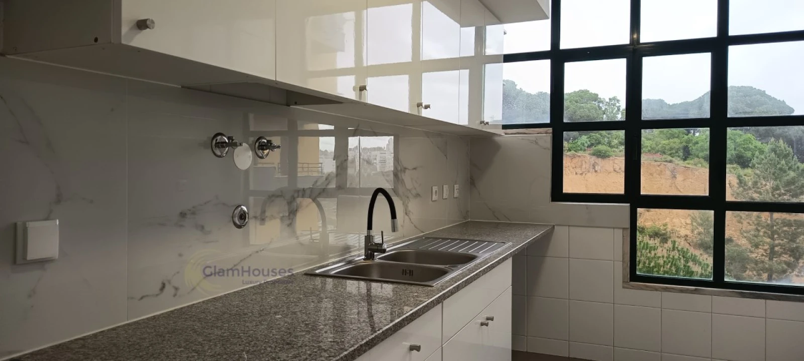Apartamento T3 para Venda em Laranjeiro e Feijó Foto 1