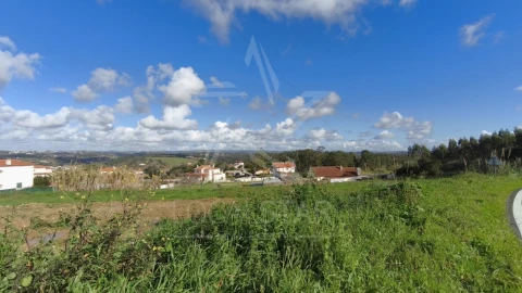 Moradia T3 para Venda em Nossa Senhora do Pópulo, Coto e São Gregório
