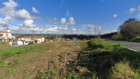 Moradia T3 para Venda em Nossa Senhora do Pópulo, Coto e São Gregório