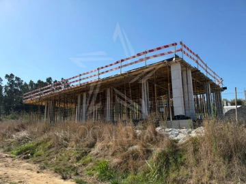 Moradia T3 para Venda em Nossa Senhora do Pópulo, Coto e São Gregório