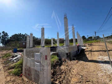Moradia T3 para Venda em Nossa Senhora do Pópulo, Coto e São Gregório