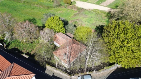 Moradia T3 para Venda em Venade e Azevedo