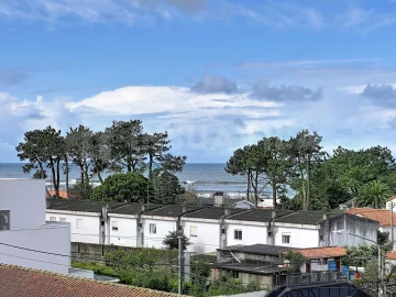 Apartamento para Venda em Moledo e Cristelo