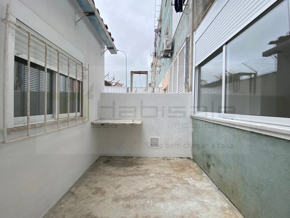 Apartamento T3 para Venda em Águas Livres Foto 7