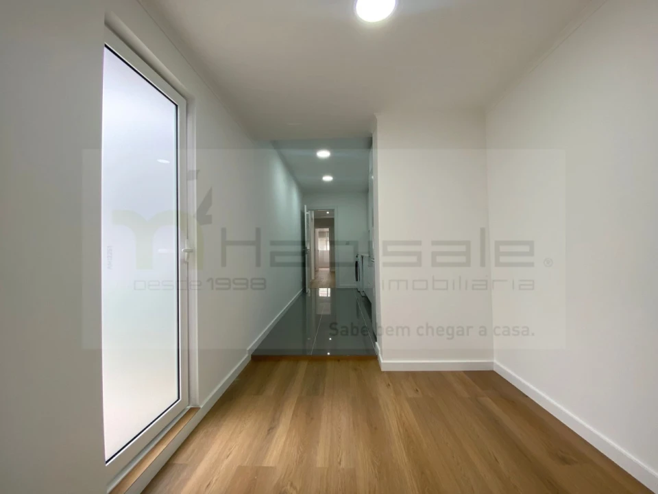 Apartamento T3 para Venda em Águas Livres Foto 8