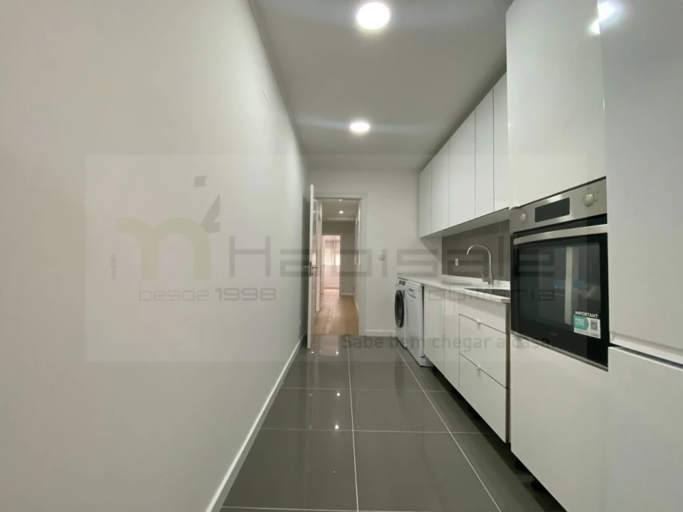 Apartamento T3 para Venda em Águas Livres Foto 11