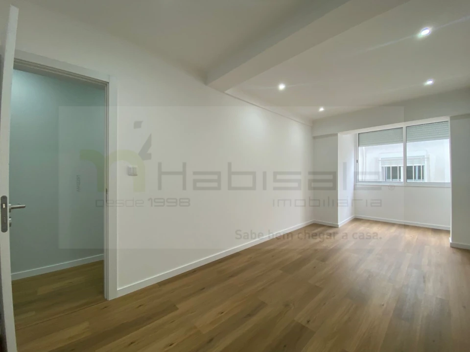 Apartamento T3 para Venda em Águas Livres Foto 16