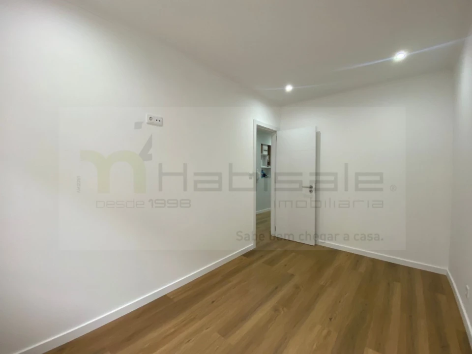 Apartamento T3 para Venda em Águas Livres Foto 18