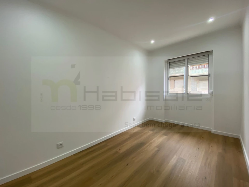 Apartamento T3 para Venda em Águas Livres Foto 20