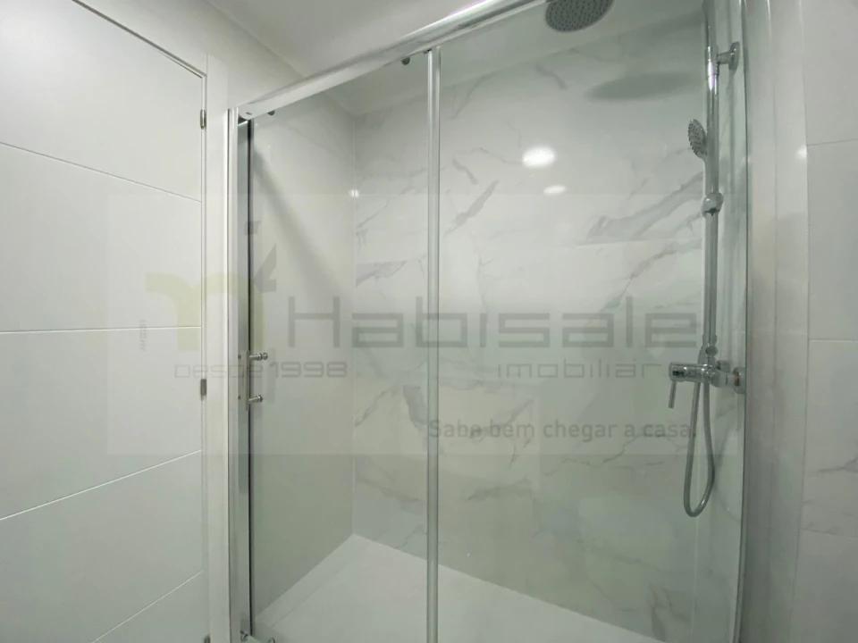 Apartamento T3 para Venda em Águas Livres Foto 24