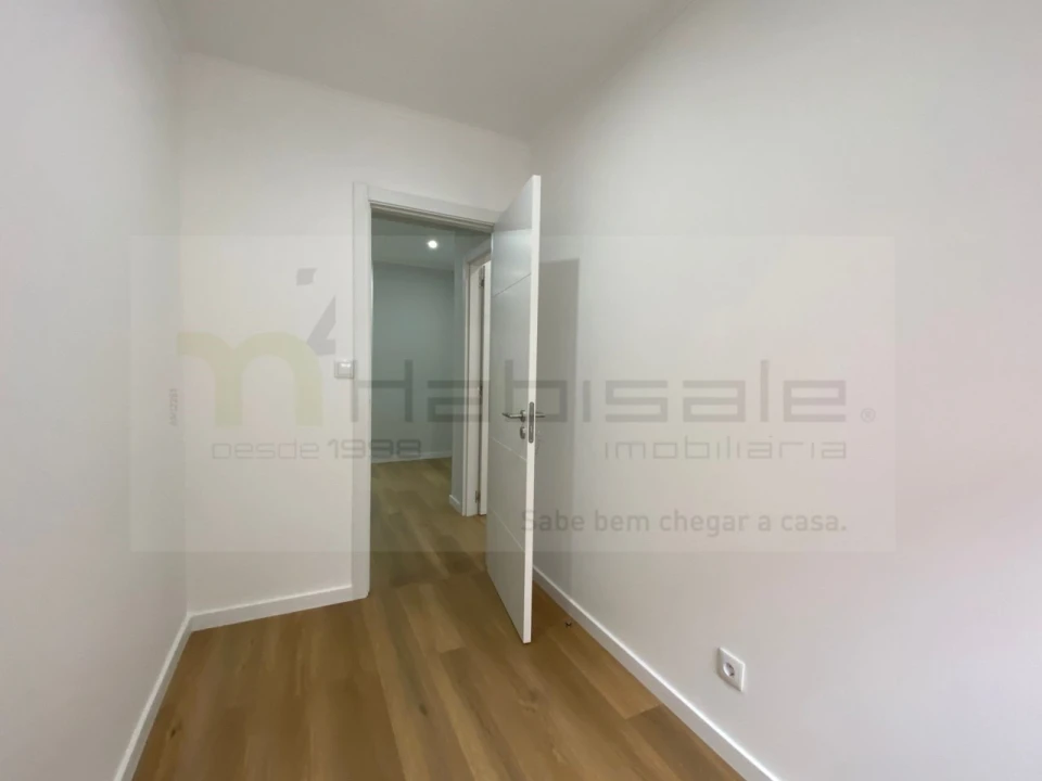 Apartamento T3 para Venda em Águas Livres Foto 25