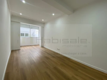 Apartamento T3 para Venda em Águas Livres