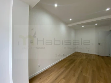 Apartamento T3 para Venda em Águas Livres