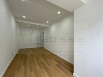 Apartamento T3 para Venda em Águas Livres