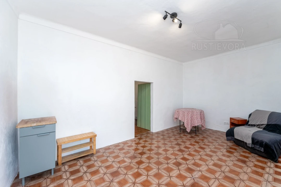 Moradia T2 para Venda em Cabeção Foto 4