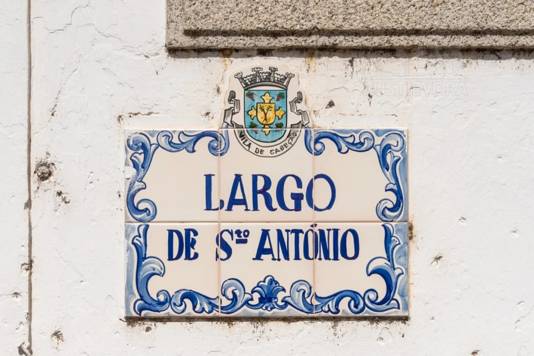 Moradia T2 para Venda em Cabeção Foto 5