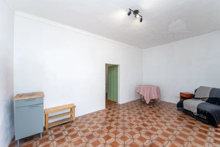 Moradia T2 para Venda em Cabeção Foto 4