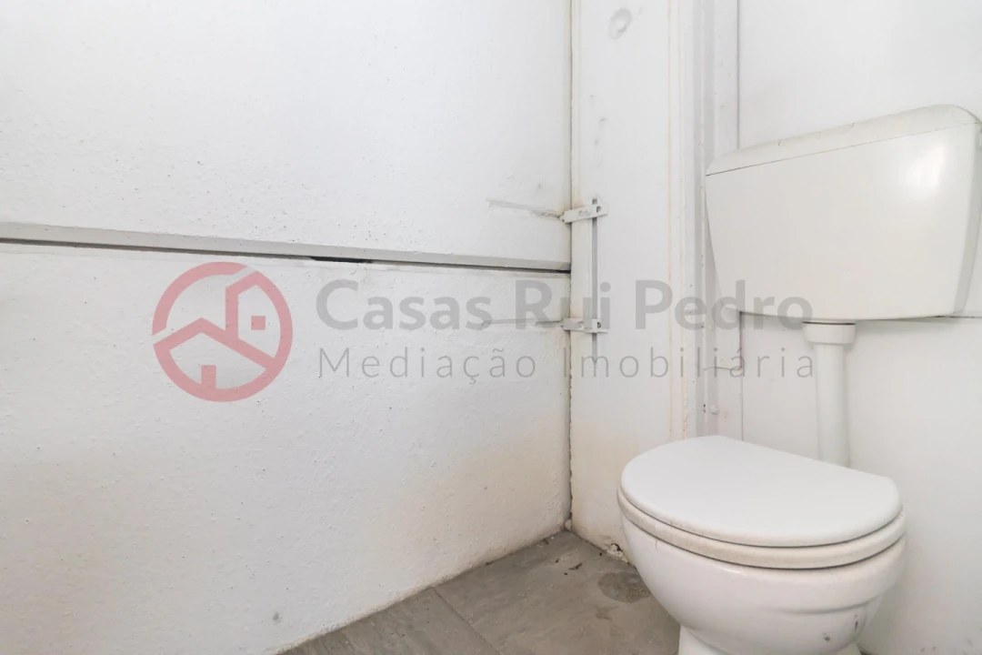 Armazém para Venda em Quinta do Anjo Foto 21