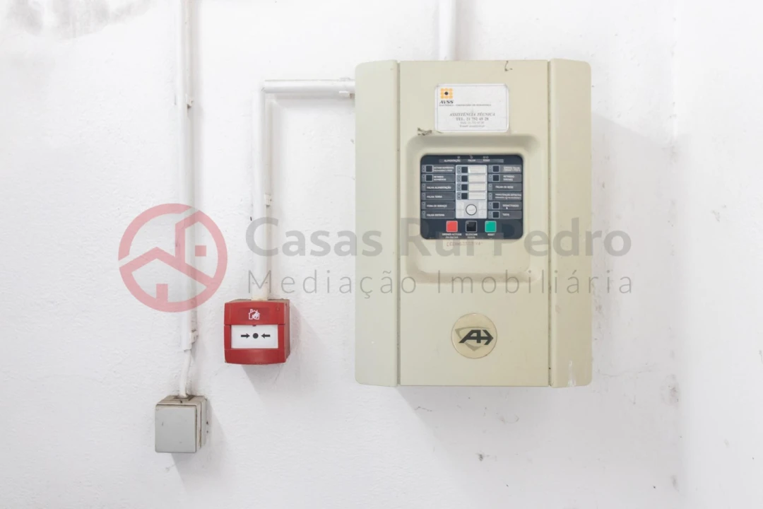 Armazém para Venda em Quinta do Anjo Foto 25