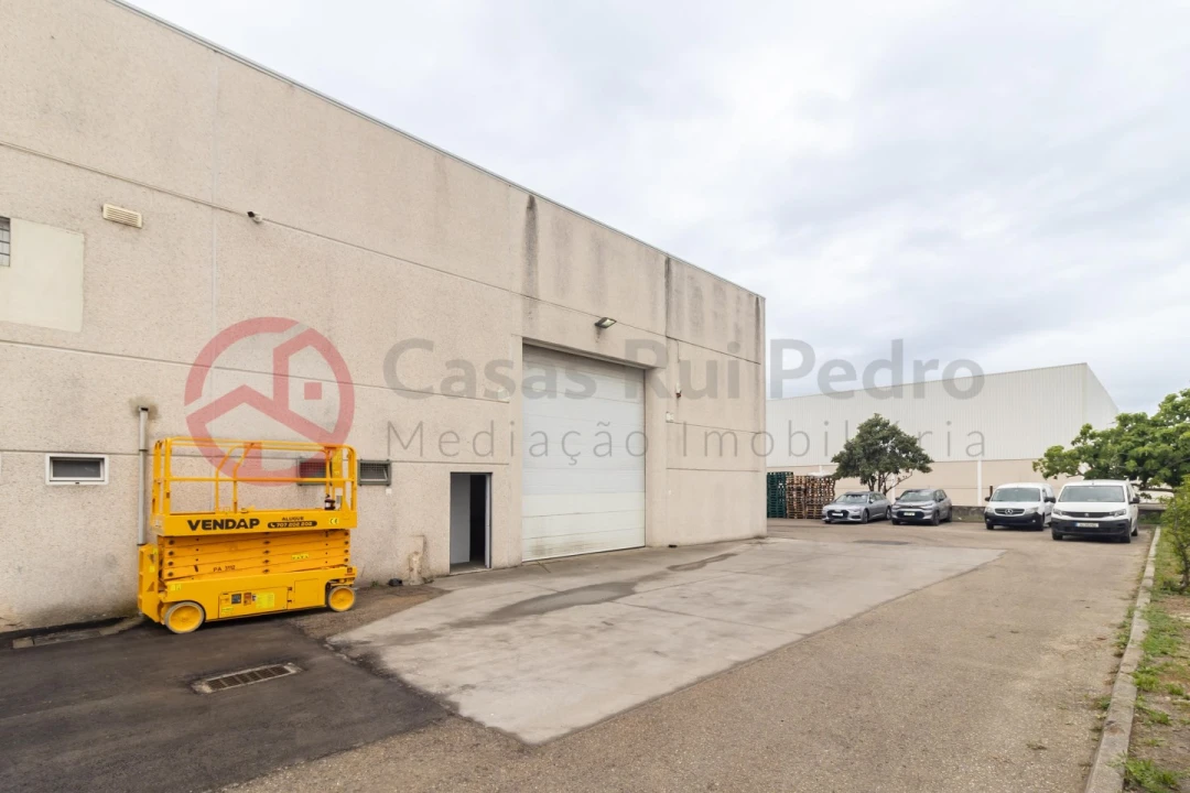 Armazém para Venda em Quinta do Anjo Foto 26