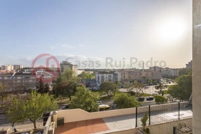 Apartamento T1 para Venda em Amora