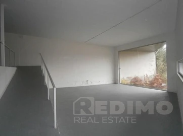 Armazém para Venda em Escariz