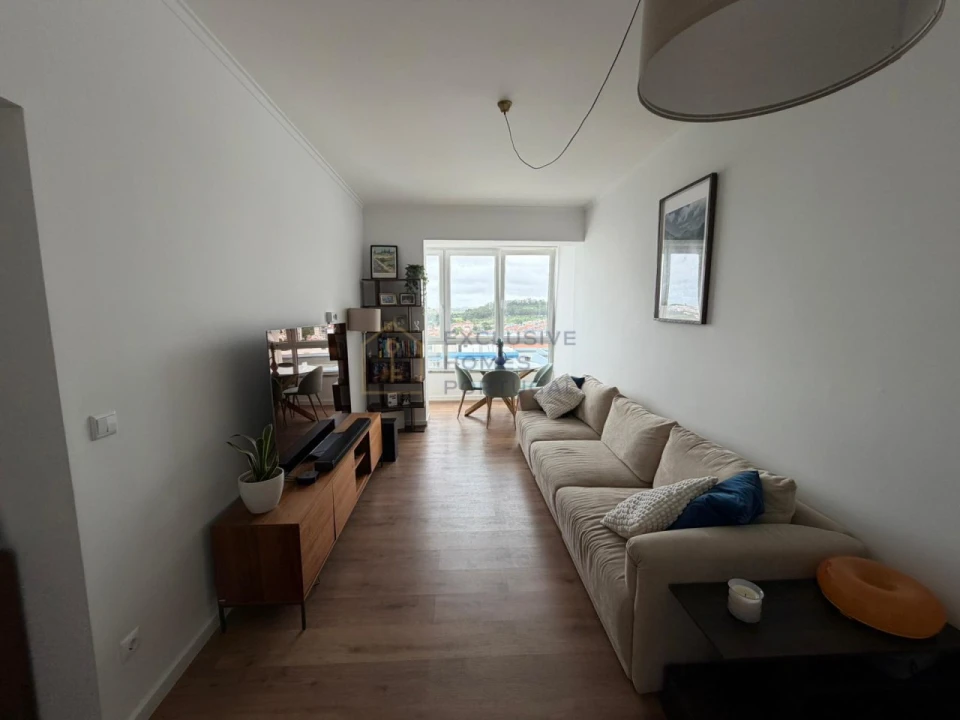 Apartamento T2 para Venda em Carnaxide e Queijas Foto 9