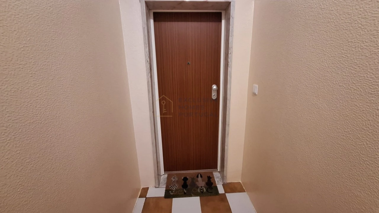 Apartamento T2 para Venda em Carnaxide e Queijas Foto 7