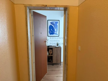Apartamento T2 para Venda em Carnaxide e Queijas
