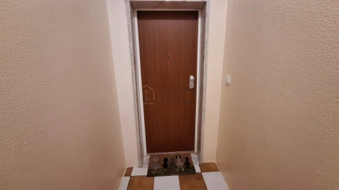 Apartamento T2 para Venda em Carnaxide e Queijas