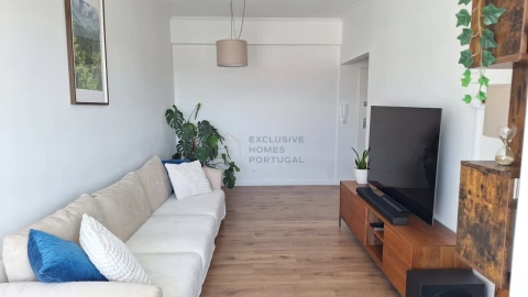 Apartamento T2 para Venda em Carnaxide e Queijas