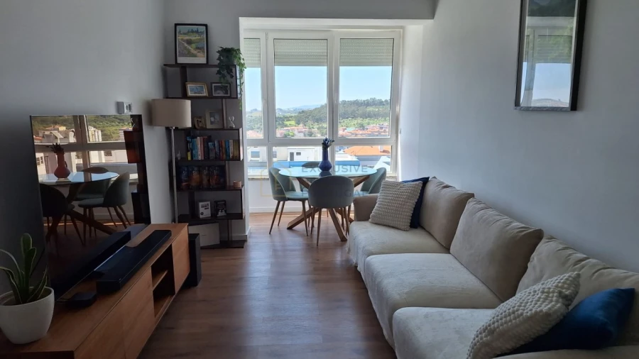 Apartamento T2 para Venda em Carnaxide e Queijas Foto 10